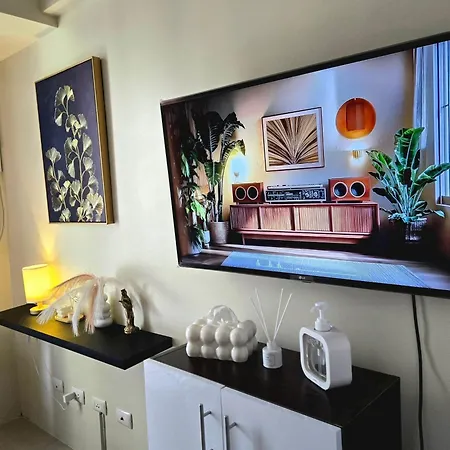 Pool View Studio With Wifi & Netflix , Avida Riala