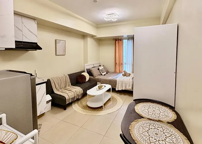 Aparthotel Pool View With Wifi & Netflix , Avida Riala