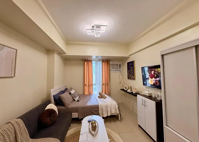 Pool View With Wifi & Netflix , Avida Riala