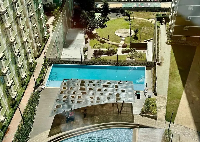 Pool View With Wifi & Netflix , Avida Riala